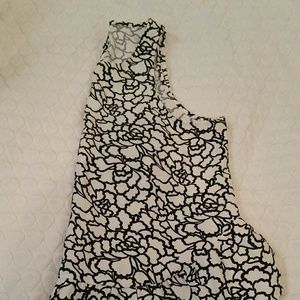 Ann Taylor black/off white sleeveless top